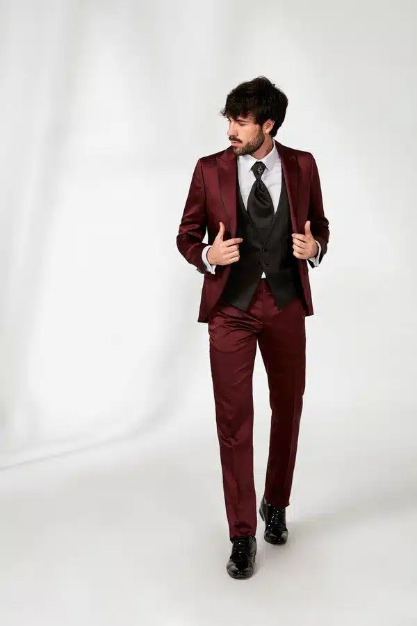 DivinityFashionGroup_Atelier_-159524_1