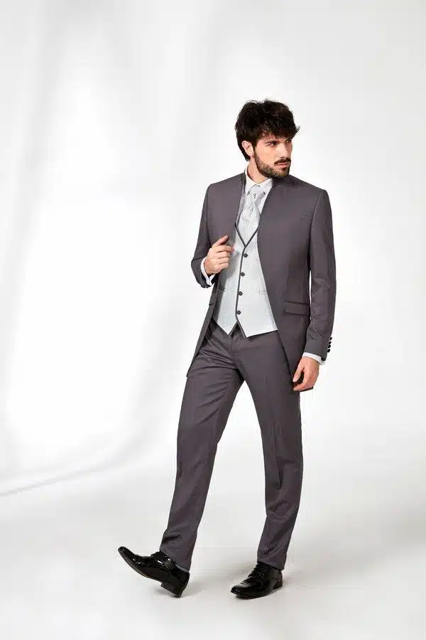 DivinityFashionGroup_Atelier_-159711_1
