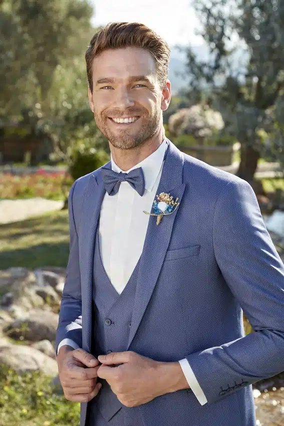 Traje de Novio Azul