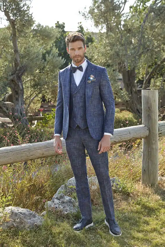 Traje de Novio Azul