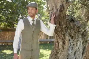 Traje de novio verde
