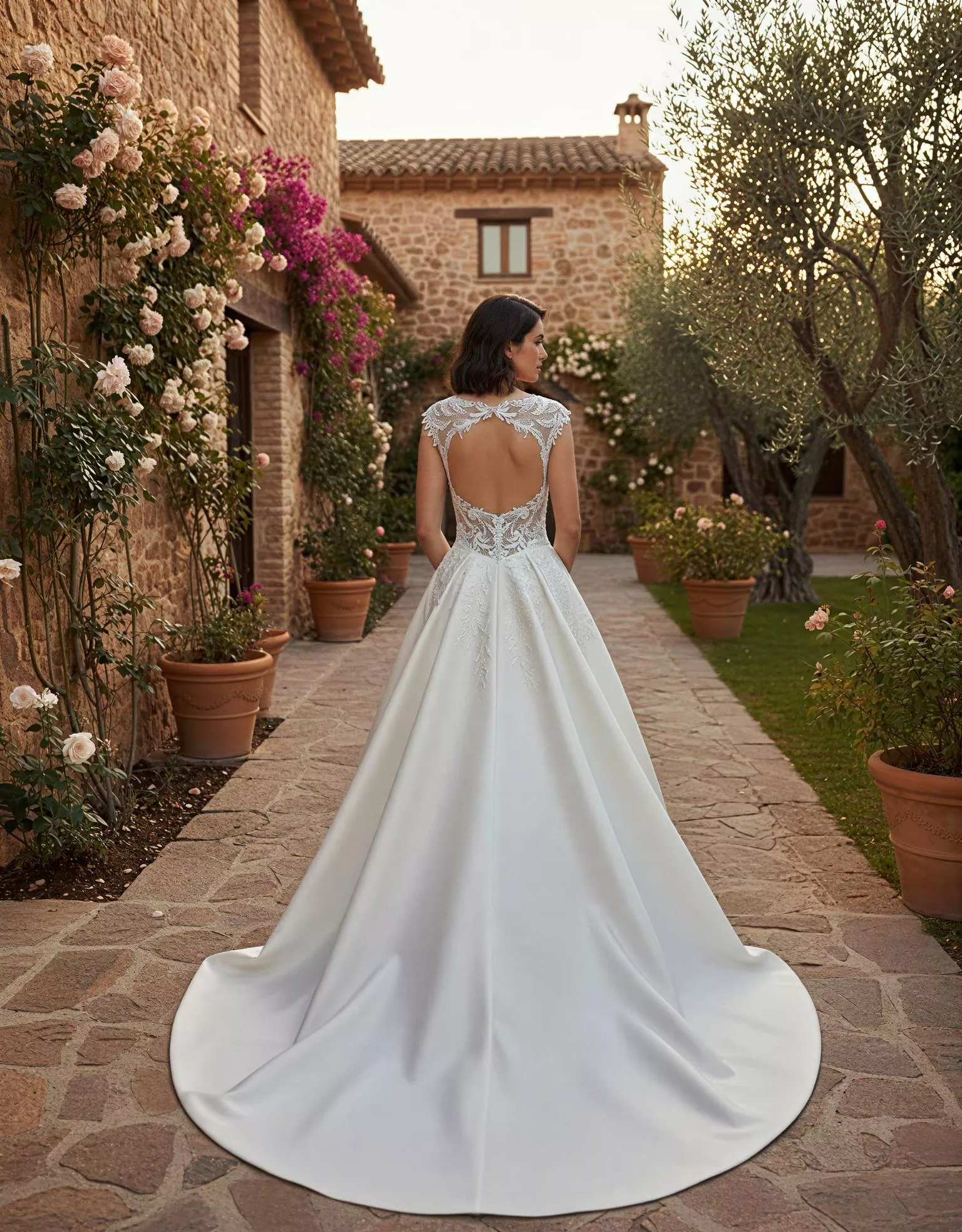 belisama_Vestido_Novia_Crepe_corazón