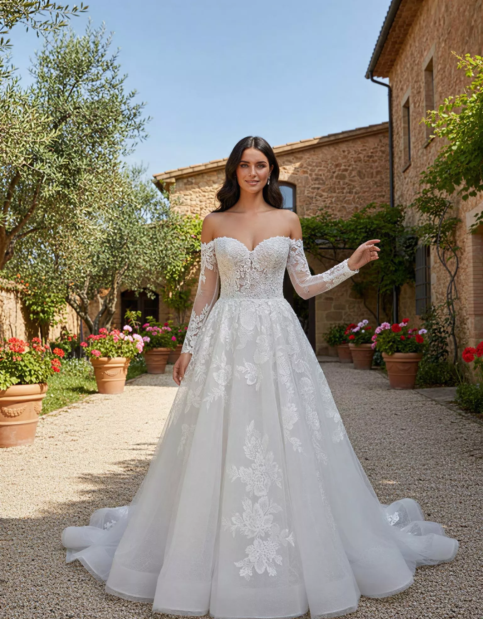 briora_Vestido_Novia_Crepe_princesa