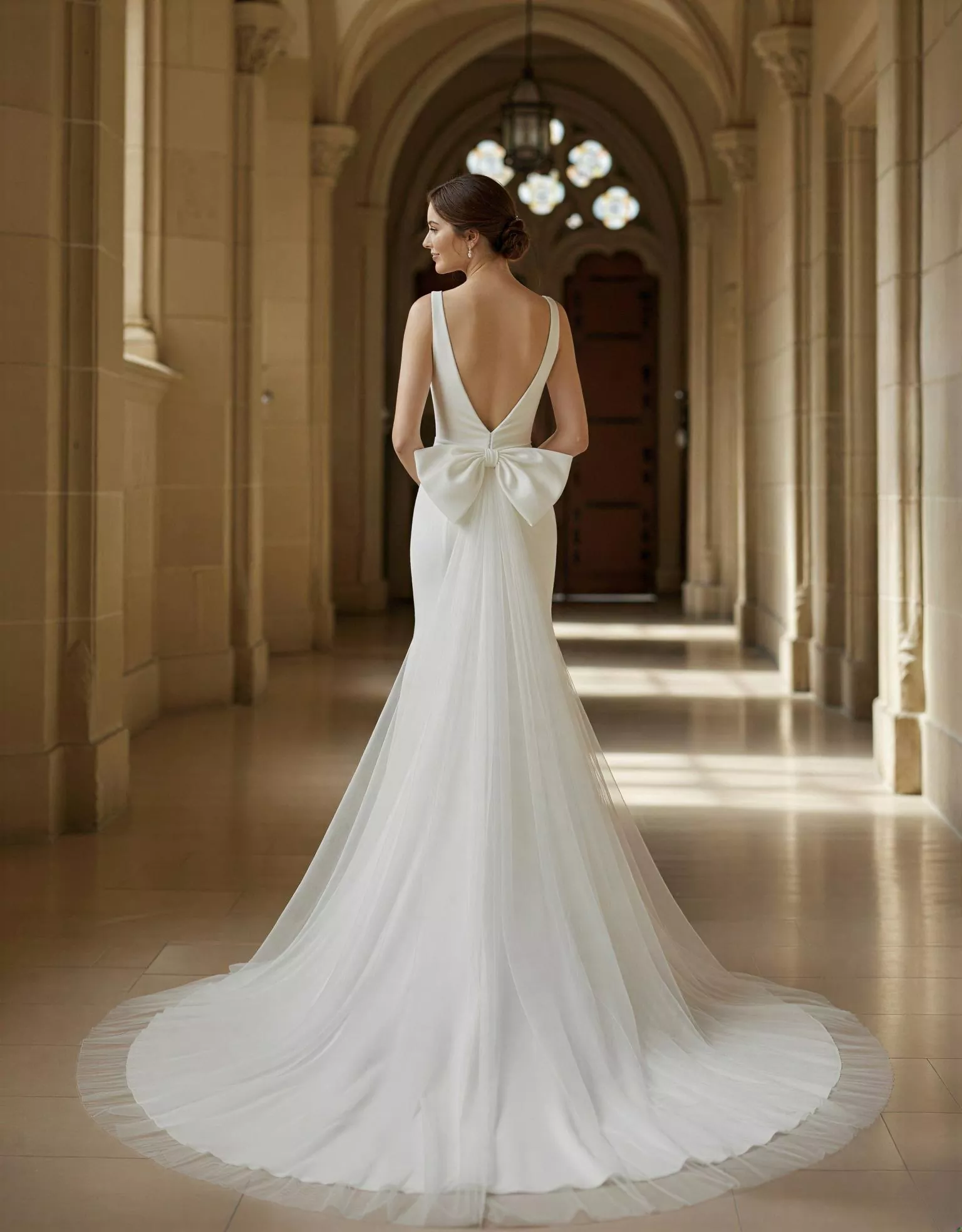 vestido-novia-ralda-atelierromance-satén-escotecorazón-espaldaenv-atelierdebodas