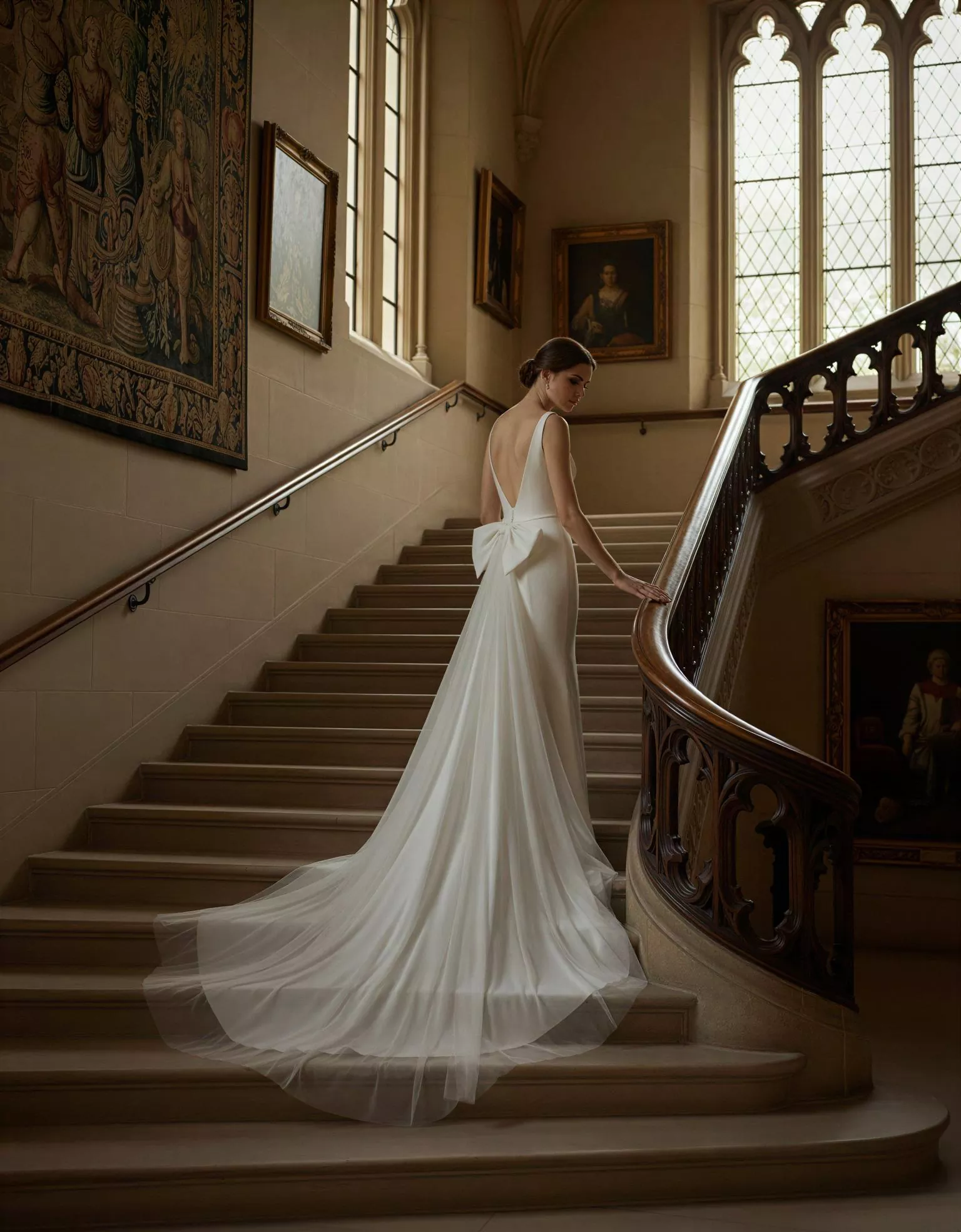 vestido-novia-ralda-atelierromance-satén-escotecorazón-espaldaenv-atelierdebodas