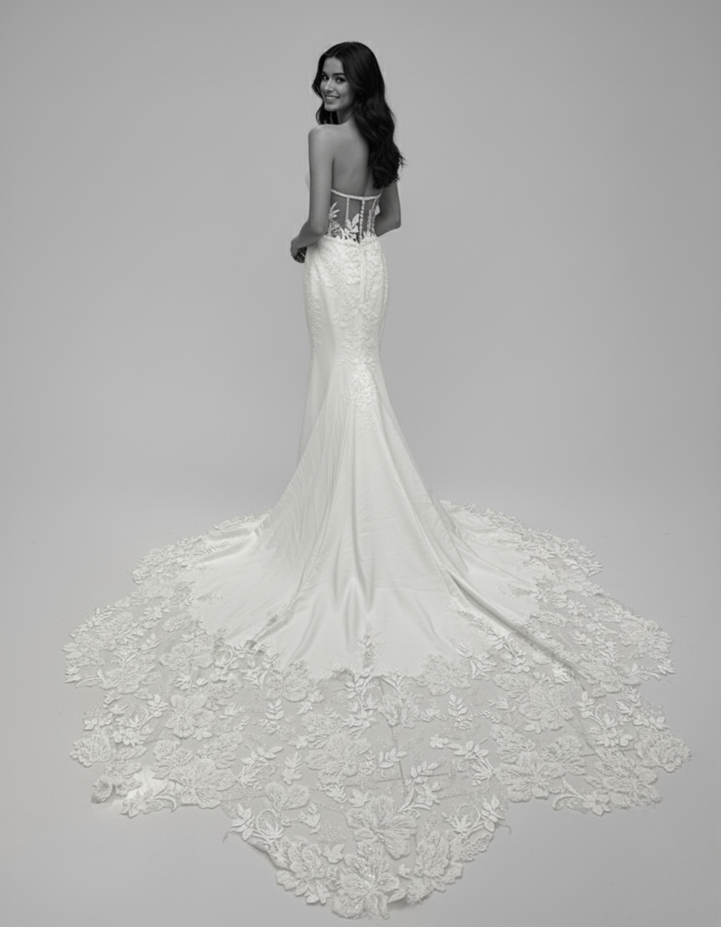 criselda_Vestido_Novia_ crepe_palabradehonor_espaldarecta-atelierdebodas.jpg