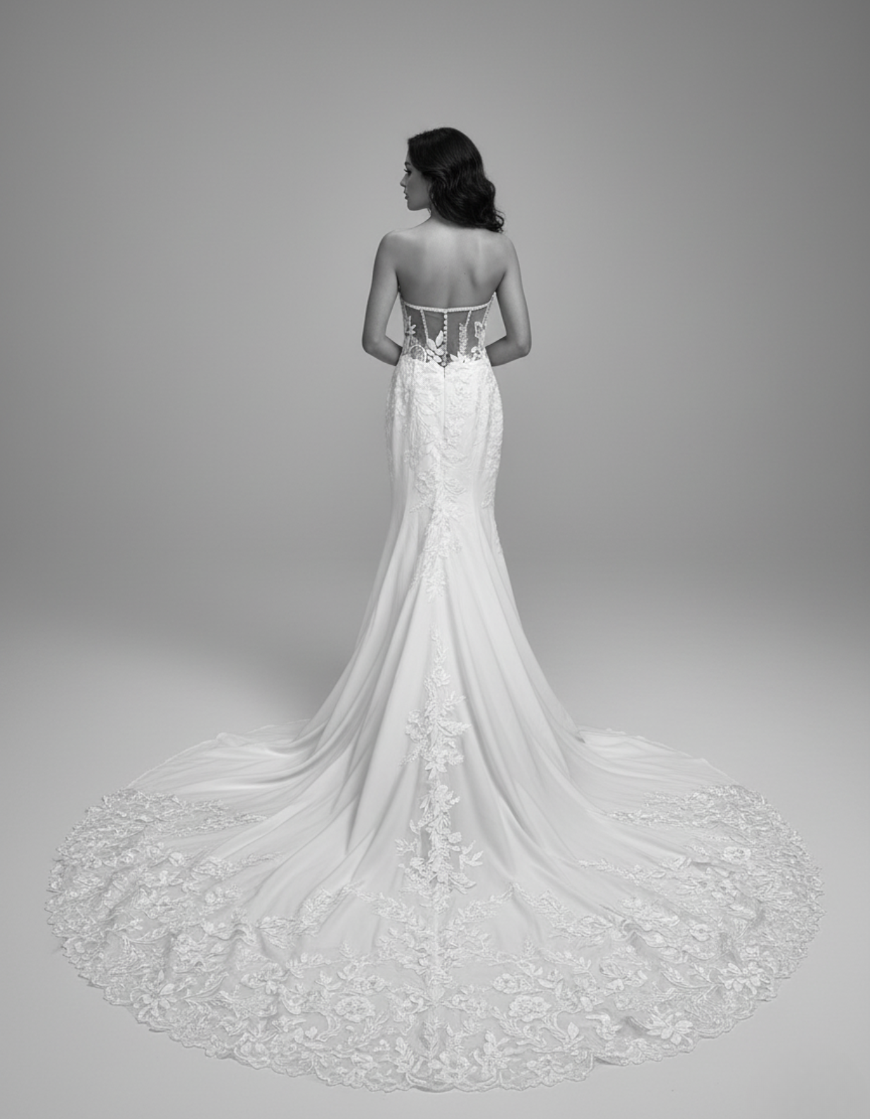 criselda_Vestido_Novia_ crepe_palabradehonor_espaldarecta-atelierdebodas.jpg