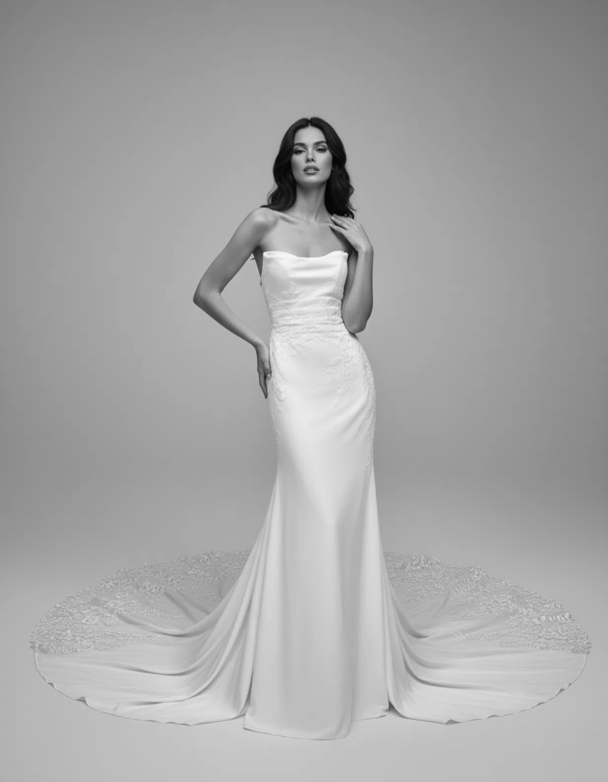criselda_Vestido_Novia_ crepe_palabradehonor_espaldarecta-atelierdebodas.jpg