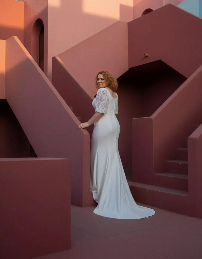 vestido-novia-ysolde-ateliermadonna-satén-escoterecto-espaldarecta-atelierdebodas