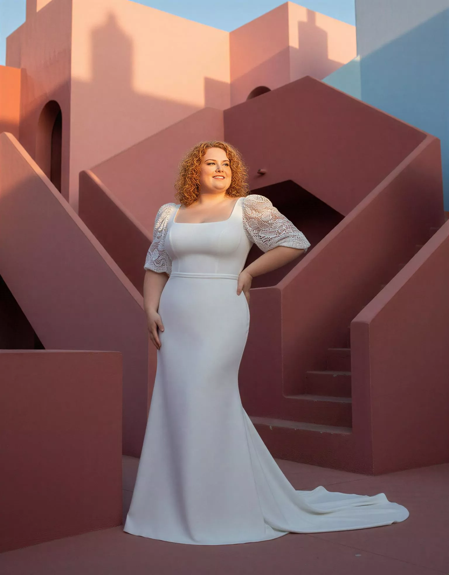 vestido-novia-ysolde-ateliermadonna-satén-escoterecto-espaldarecta-atelierdebodas