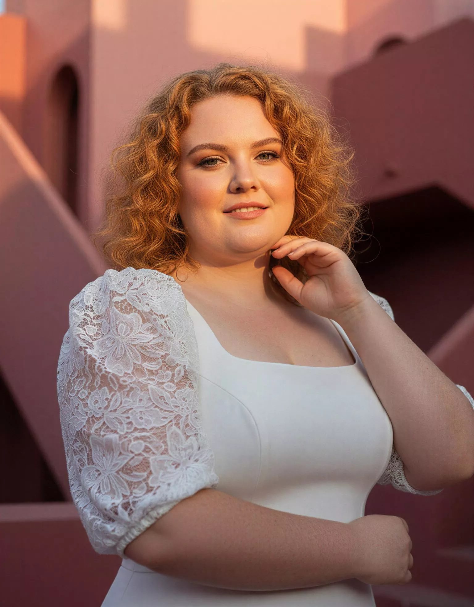 vestido-novia-ysolde-ateliermadonna-satén-escoterecto-espaldarecta-atelierdebodas