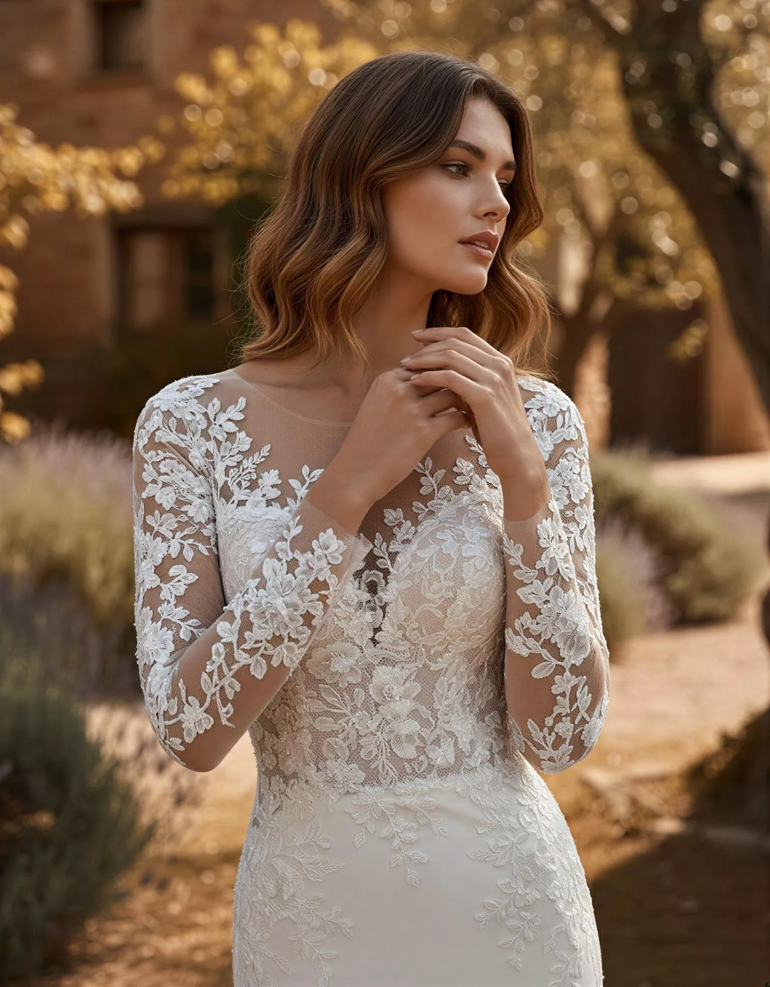 vestido-novia-belize-atelierboheme-encaje-escotecorazón-espaldaabierta-atelierdebodas