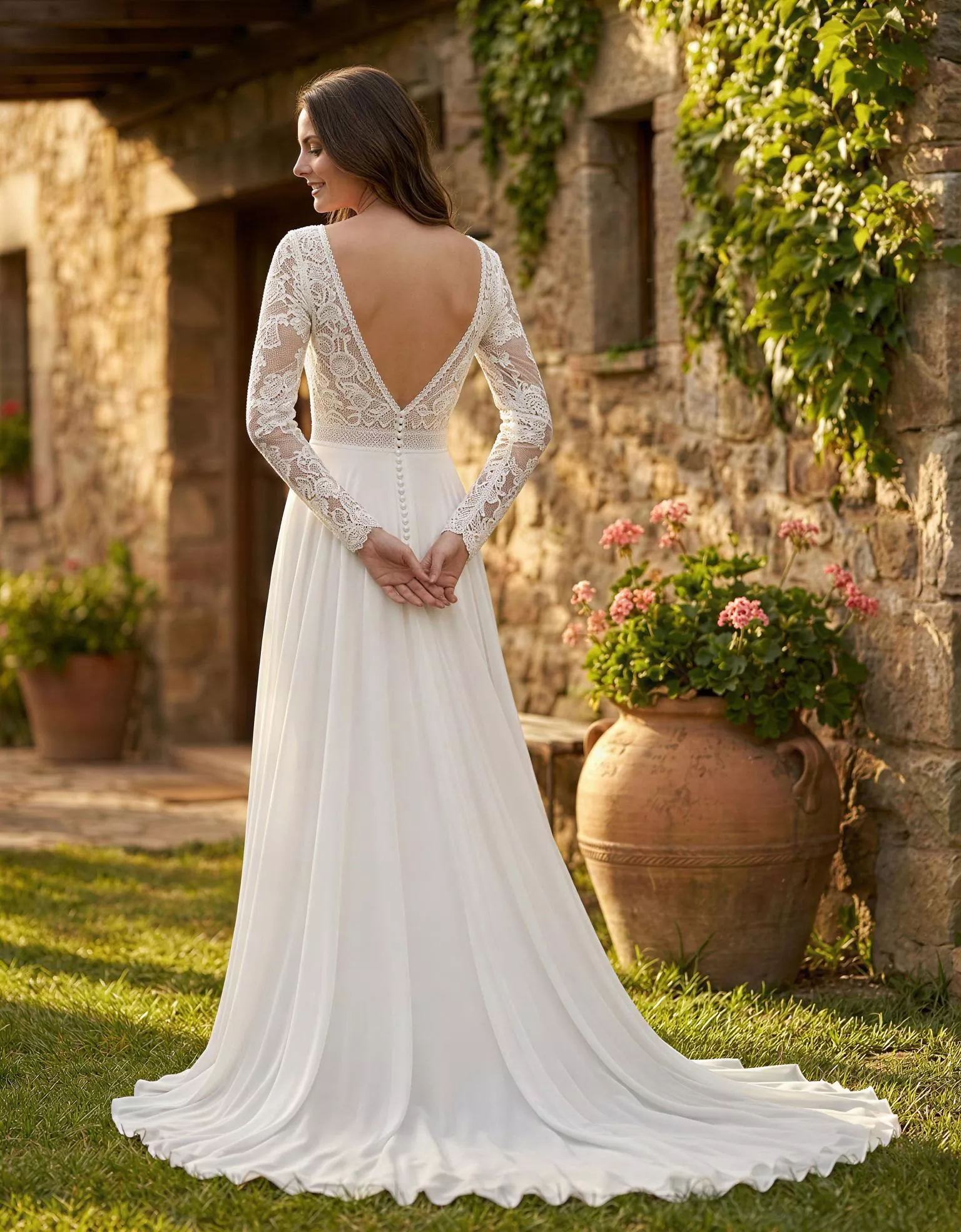 vestido-novia-brielya-atelierboheme-encaje-escoteenv-espaldaenv-atelierdebodas