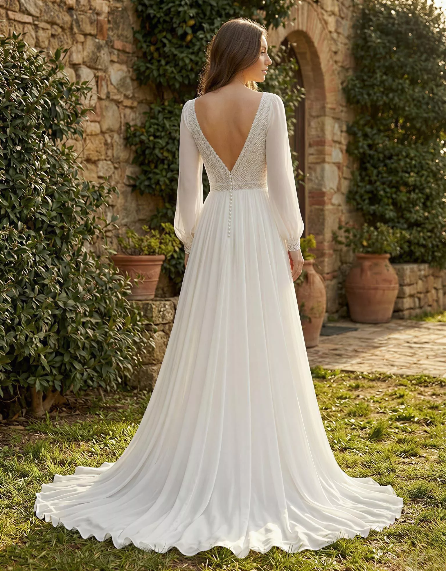 vestido-novia-belora-atelierboheme-encaje-escoteenv-espaldaenv-atelierdebodas