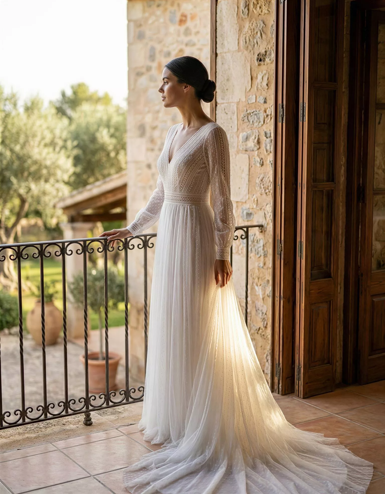 vestido-novia-belmira-atelierboheme-gasa-escotecerrado-espaldacerrado-atelierdebodas