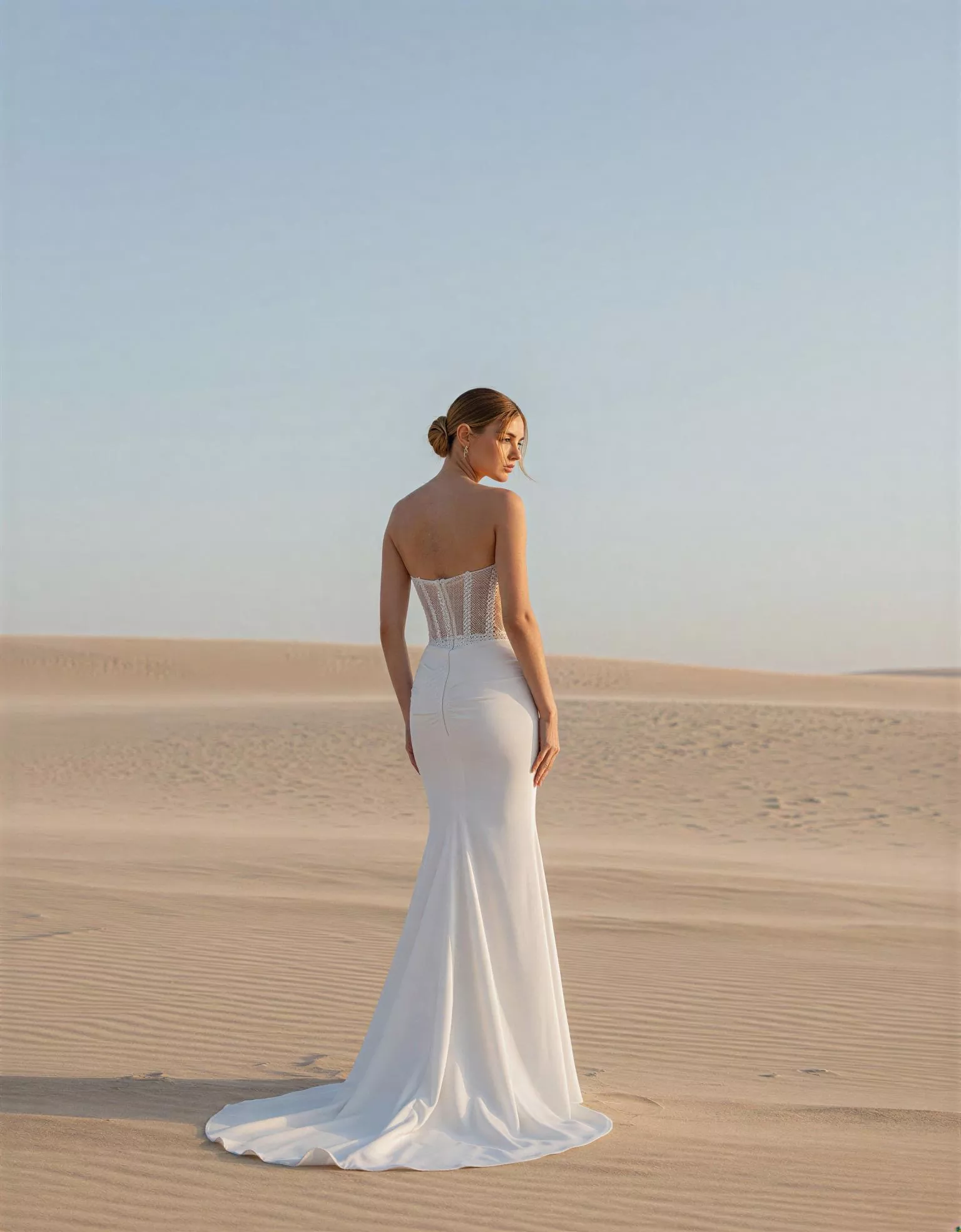 vestido-novia-renata-atelierboheme-encaje-escoteenv-espaldaenv-atelierdebodas