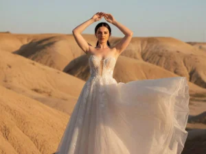 vestido-novia-leyla-atelierromance-encaje-escoteenv-espaldaenv-atelierdebodas