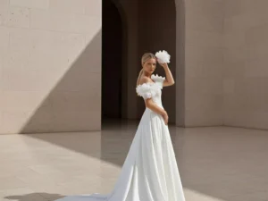 vestido-novia-peonia-atelieressentials-crepé-escoteenv-espaldaenv-atelierdebodas