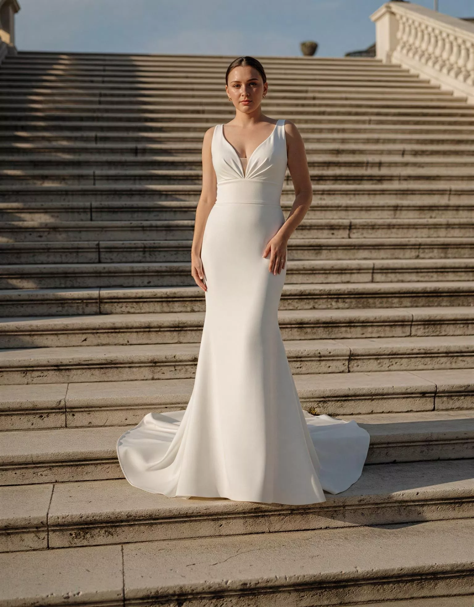 vestido-novia-palem-atelieressential-satén-escoteenv-espaldaenv-atelierdebodas