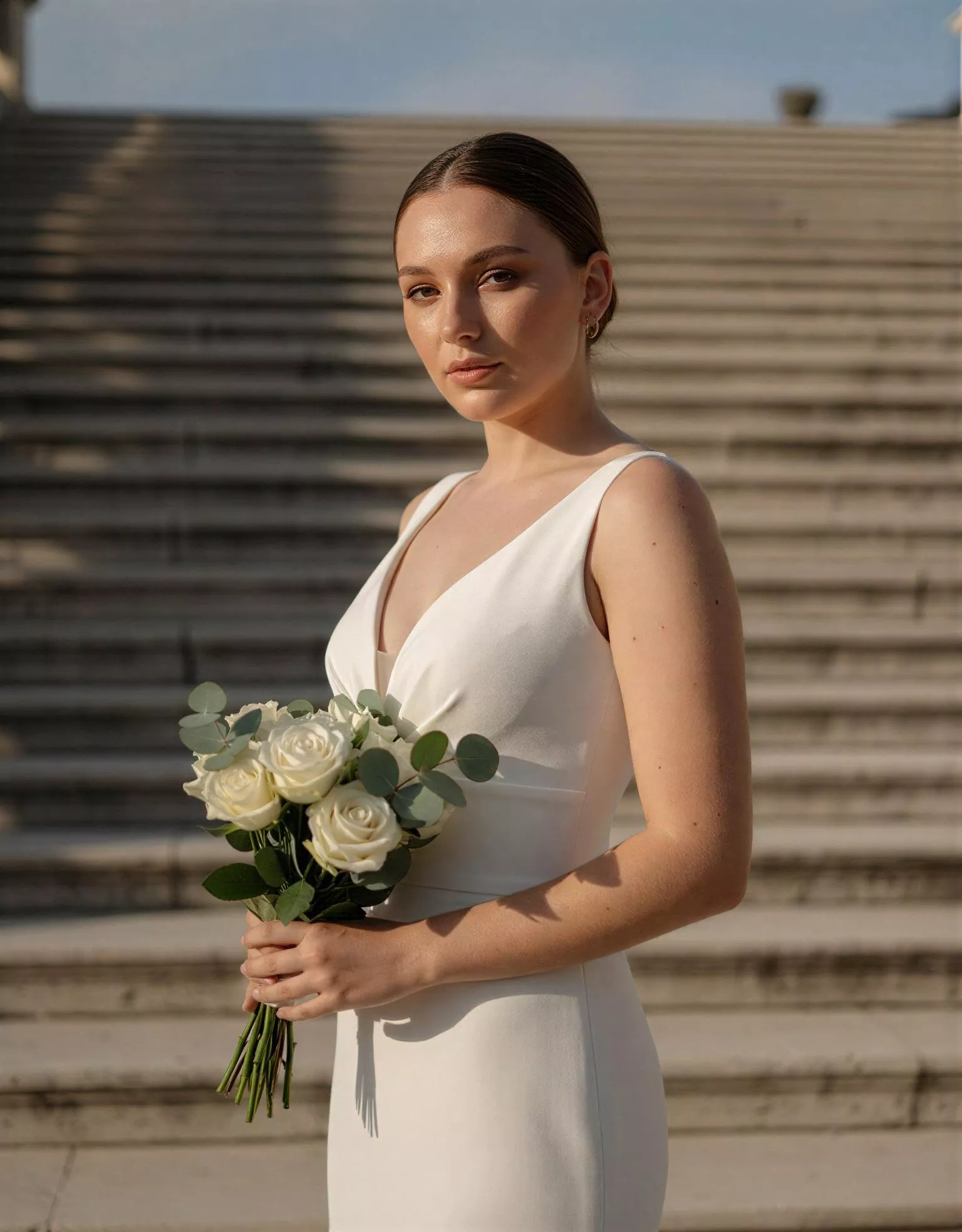 vestido-novia-palem-atelieressential-satén-escoteenv-espaldaenv-atelierdebodas