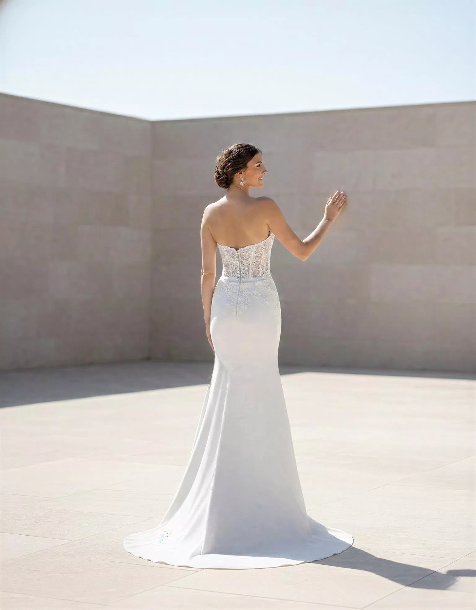 vestido-novia-portale-atelierboheme-encaje-escotecorazón-espaldaenv-atelierdebodas