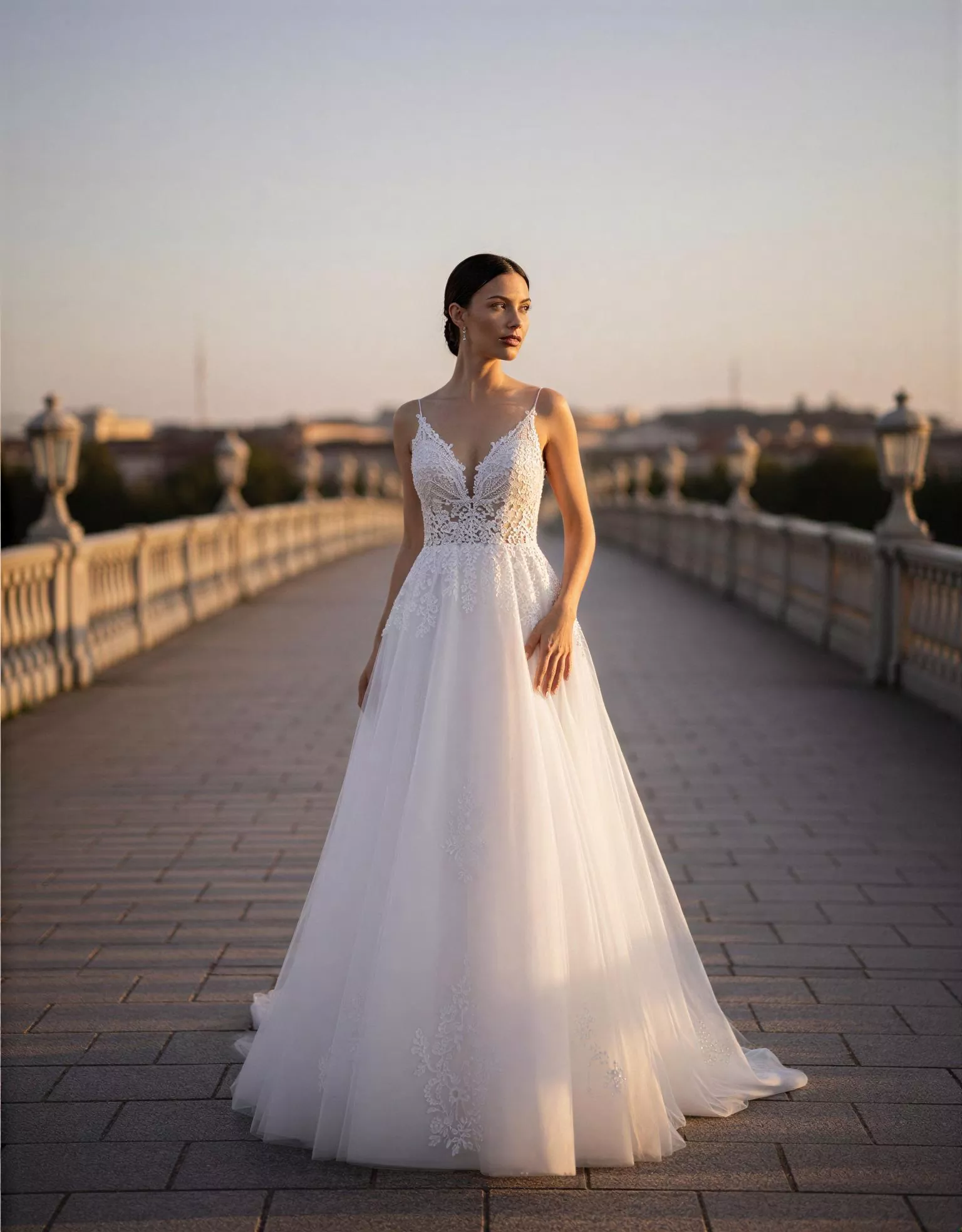 vestido-novia-nadine-atelierromance-encaje-escoteenv-espaldaenv-atelierdebodas