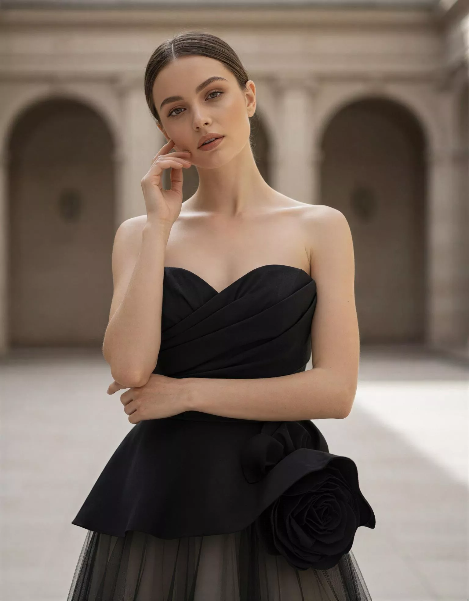 vestido-novia-diamelle-ateliercouture-Tul-escotecorazón-espaldaenv-atelierdebodas