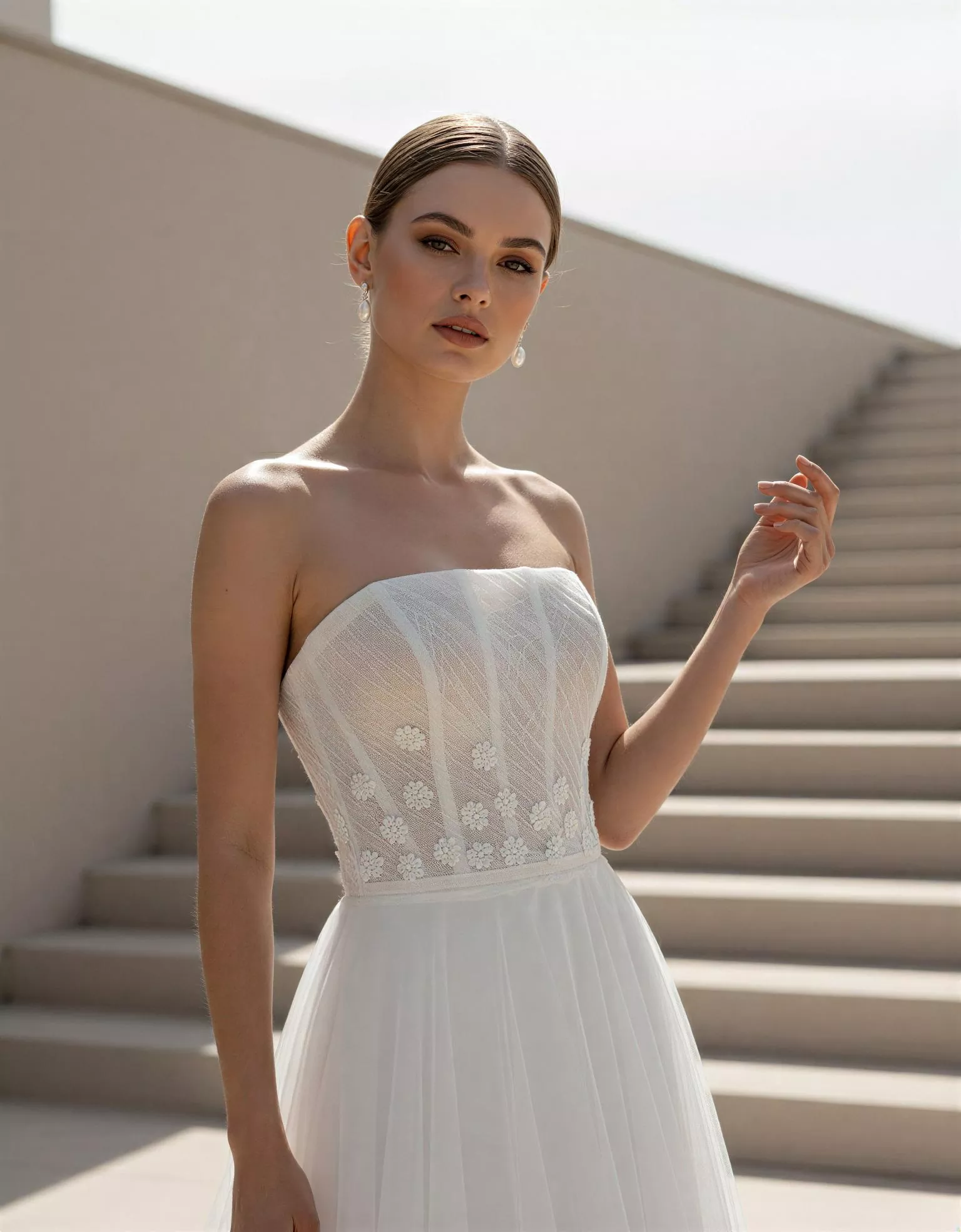 vestido-novia-othea-atelieressential-Tul-escoterecto-espaldarecta-atelierdebodas