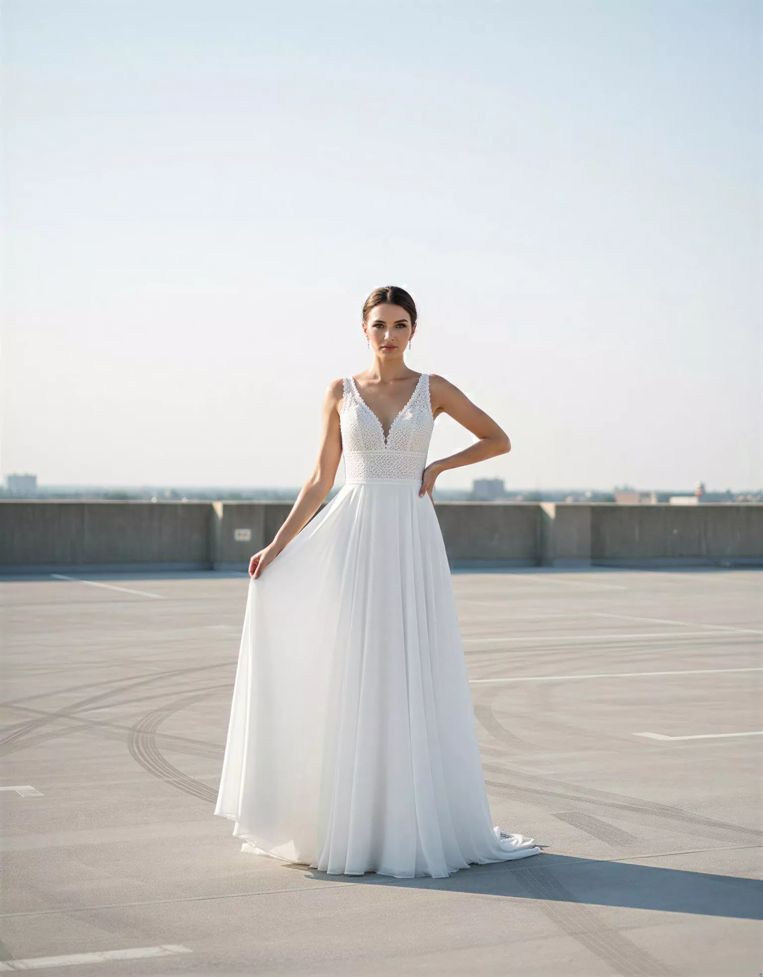 vestido-novia-calendula-atelierromance-encaje-escoteenv-espaldaabierta-atelierdebodas