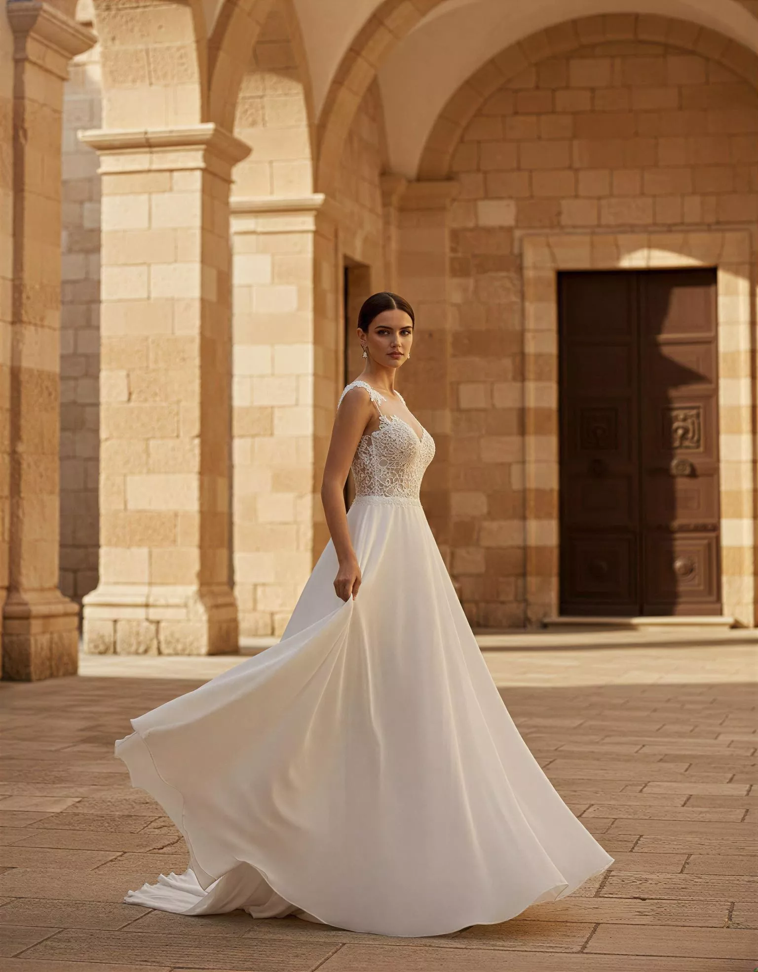 vestido-novia-olve-atelierboheme-encaje-escotecerrado-espaldacerrada-atelierdebodas