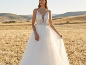 vestido-novia-erielle-atelieressential-encaje-escoteenv-espaldaenv-atelierdebodas