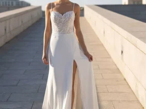 vestido-novia-ossiana-atelieressential-encaje-escotecorazon-espaldarecta-atelierdebodas