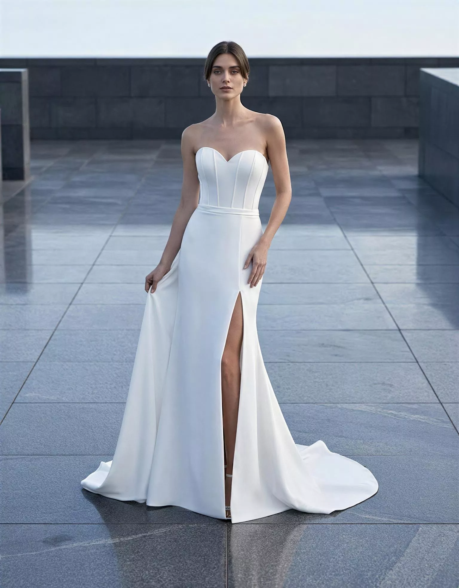 vestido-novia-otta-atelierromance-crepé-escotecorazón-espaldenv-atelierdebodas