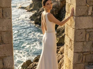 vestido-novia-hedra-atelierboheme-crepé-escoteenv-espaldaenu-atelierdebodas