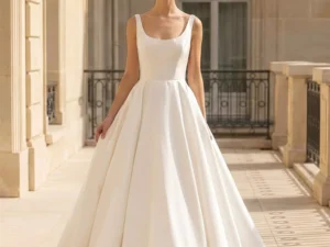 vestido-novia-justice-atelieressential-encaje-escoterecto-espaldarecta-atelierdebodas