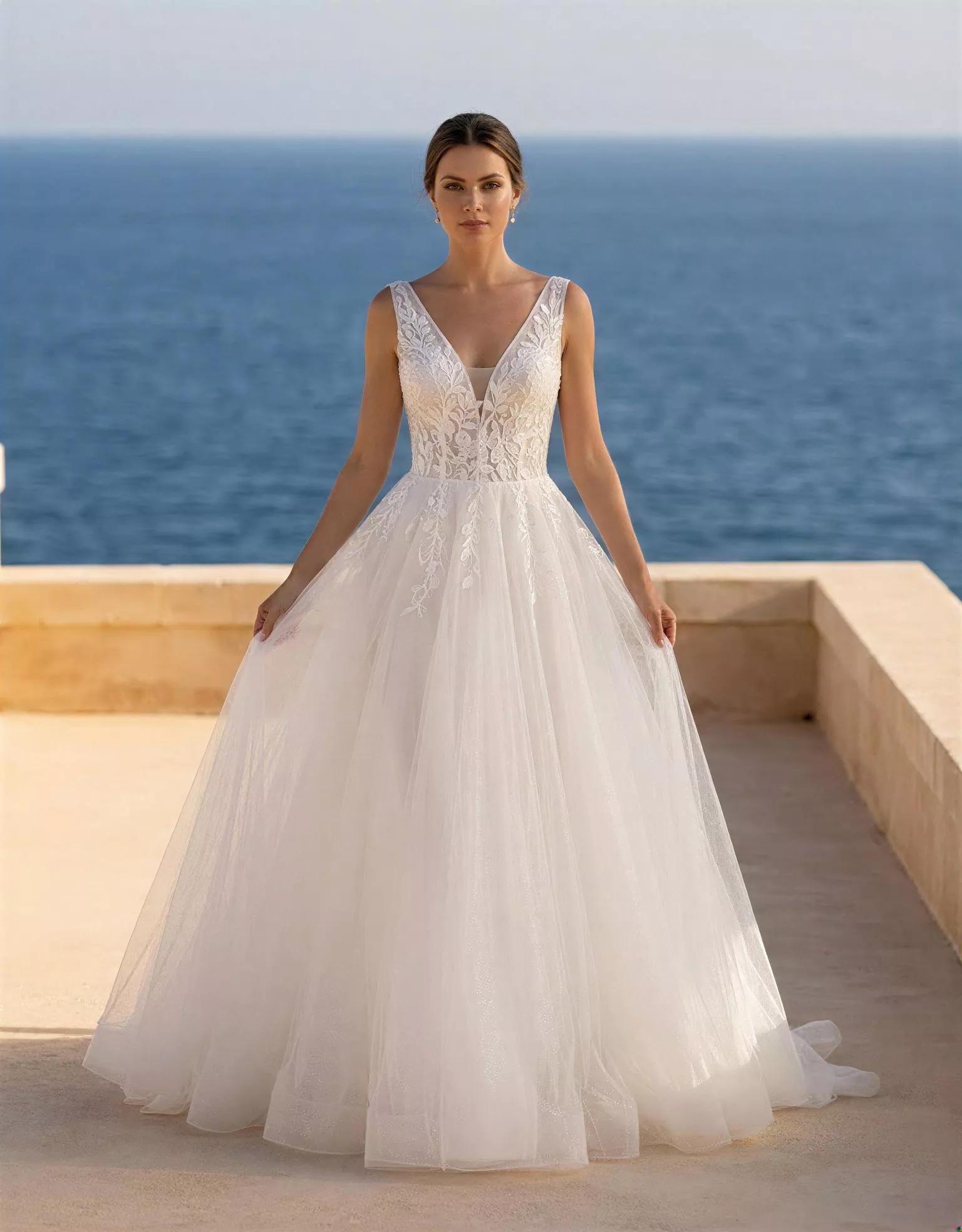 vestido-novia-jade-atelieressential-encaje-escoteenv-espaldaenv-atelierdebodas