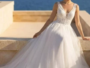 vestido-novia-jade-atelieressential-encaje-escoteenv-espaldaenv-atelierdebodas