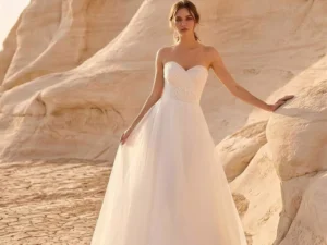 vestido-novia-orestina-atelieressential-encaje-escotecorazón-espaldaenv-atelierdebodas