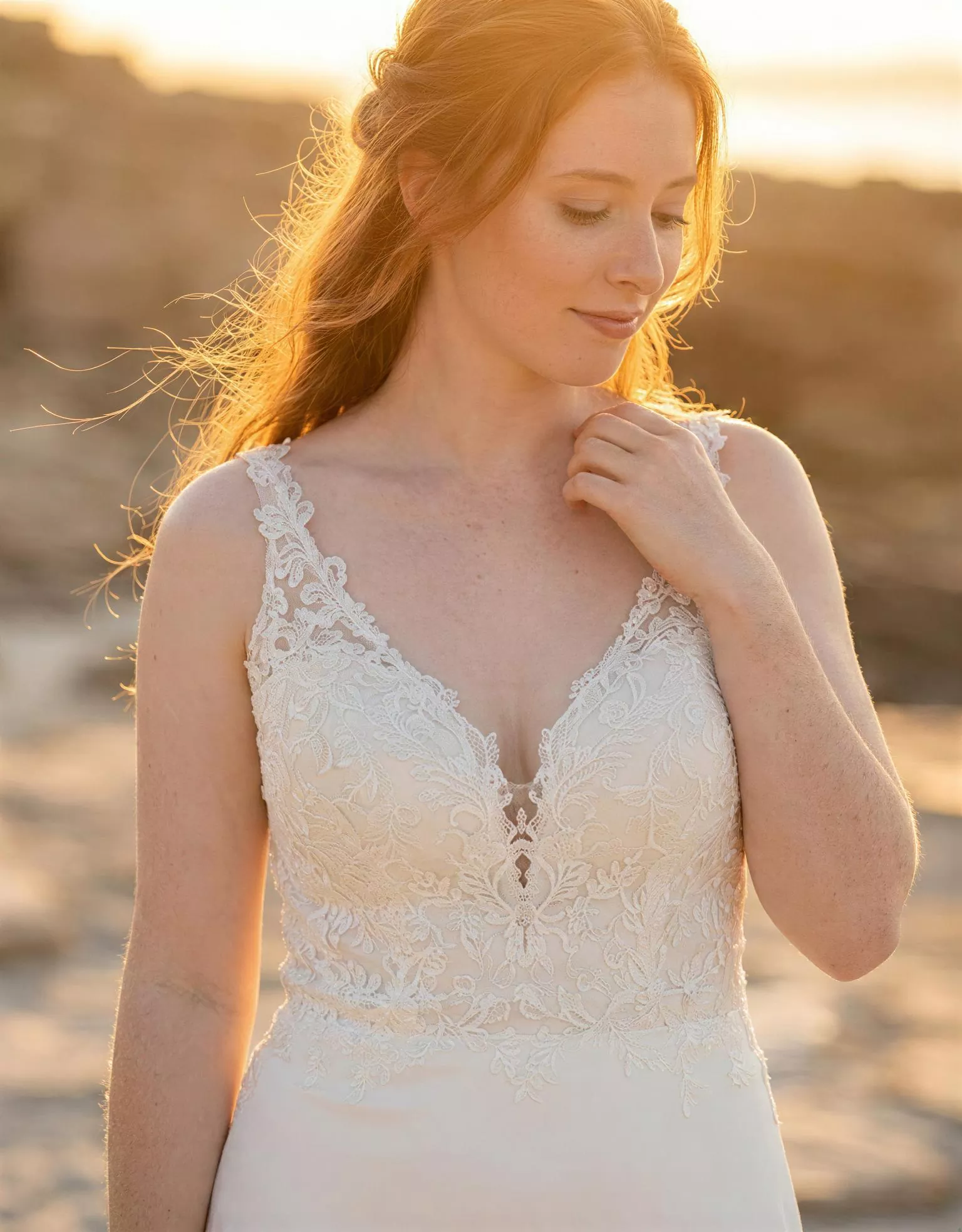 vestido-novia-estrella-atelierboheme-encaje-escoteenv-espaldaenu-atelierdebodas