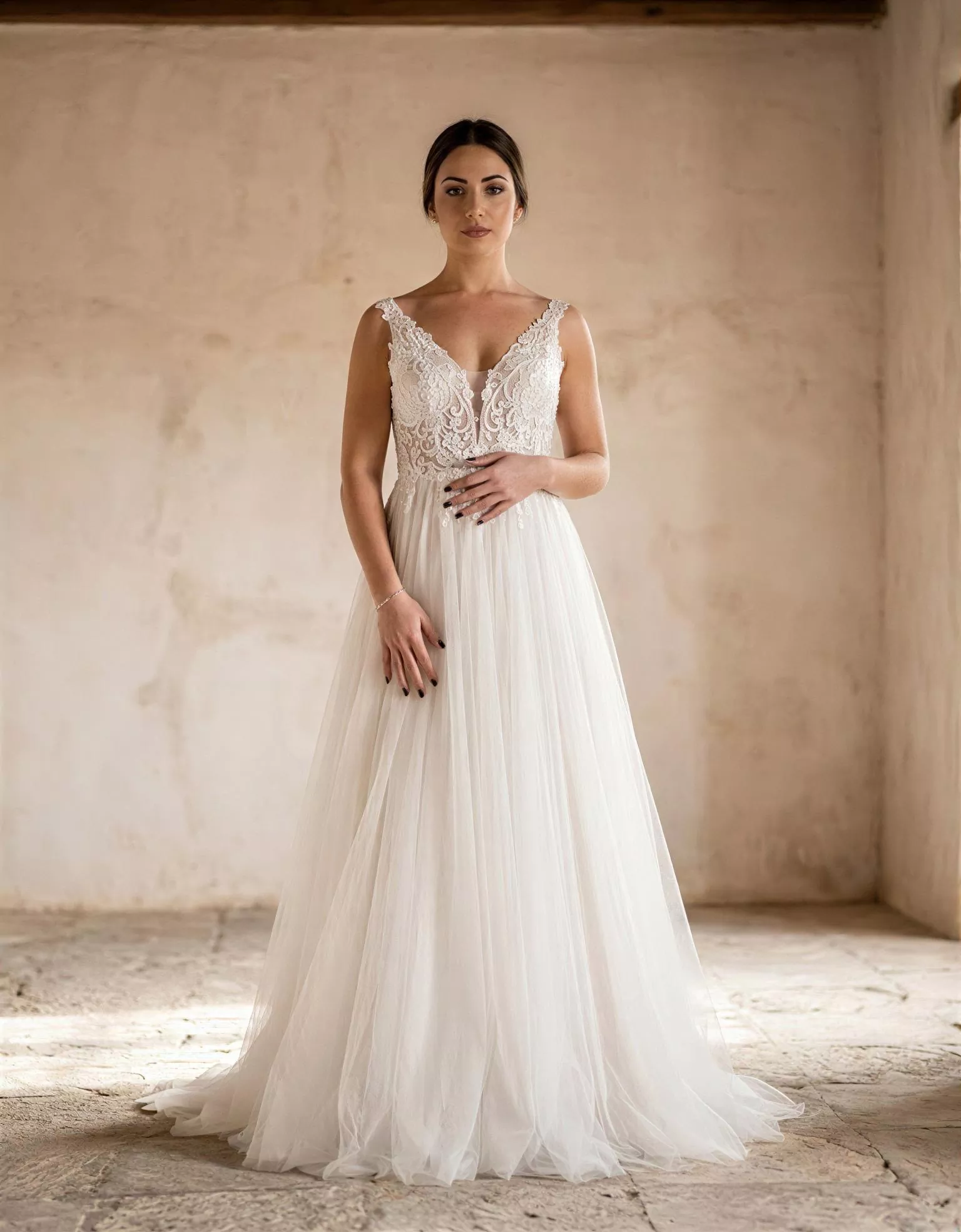 vestido-novia-crisantemo-atelierboheme-satén-escoteenv-espaldaenv-atelierdebodas