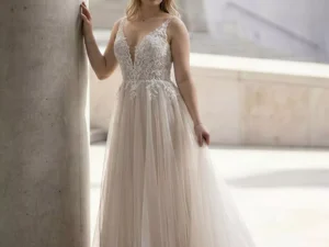 vestido-novia-dalia-atelierromance-encaje-escoteenv-espaldaabierta-atelierdebodas