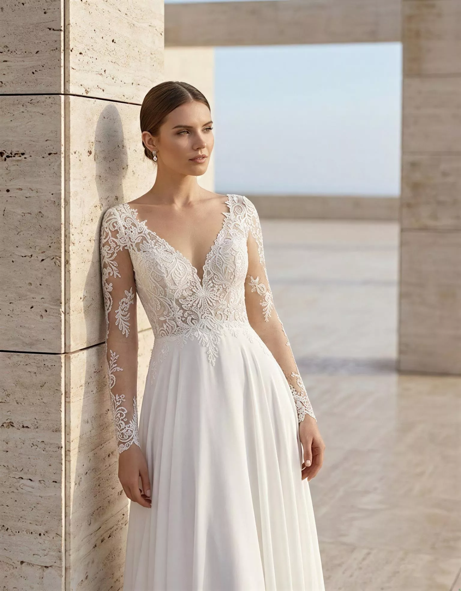 vestido-novia-campanilla-atelierboheme-encaje-escotecorazón-espaldaenv-atelierdebodas