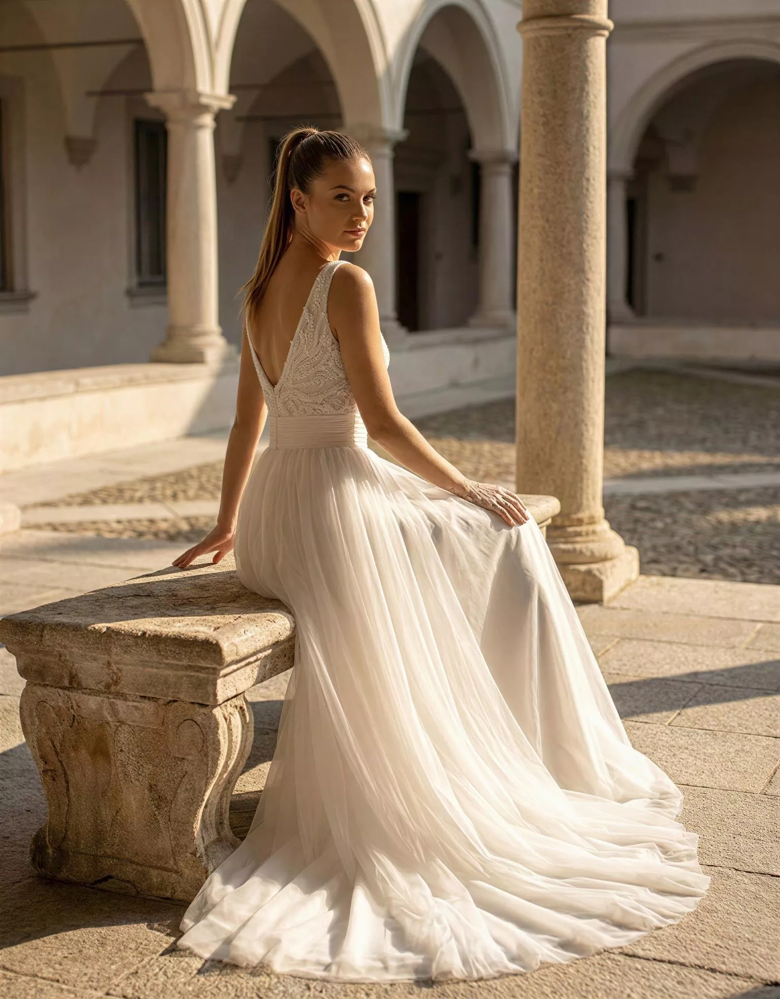 vestido-novia-durban-atelierromance-encaje-escoteenv-espaldaenu-atelierdebodas