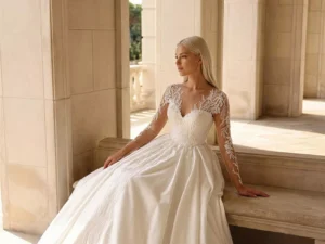 vestido-novia-dubai-ateliercouture-encaje-escotecorazón-espaldacerrada-atelierdebodas