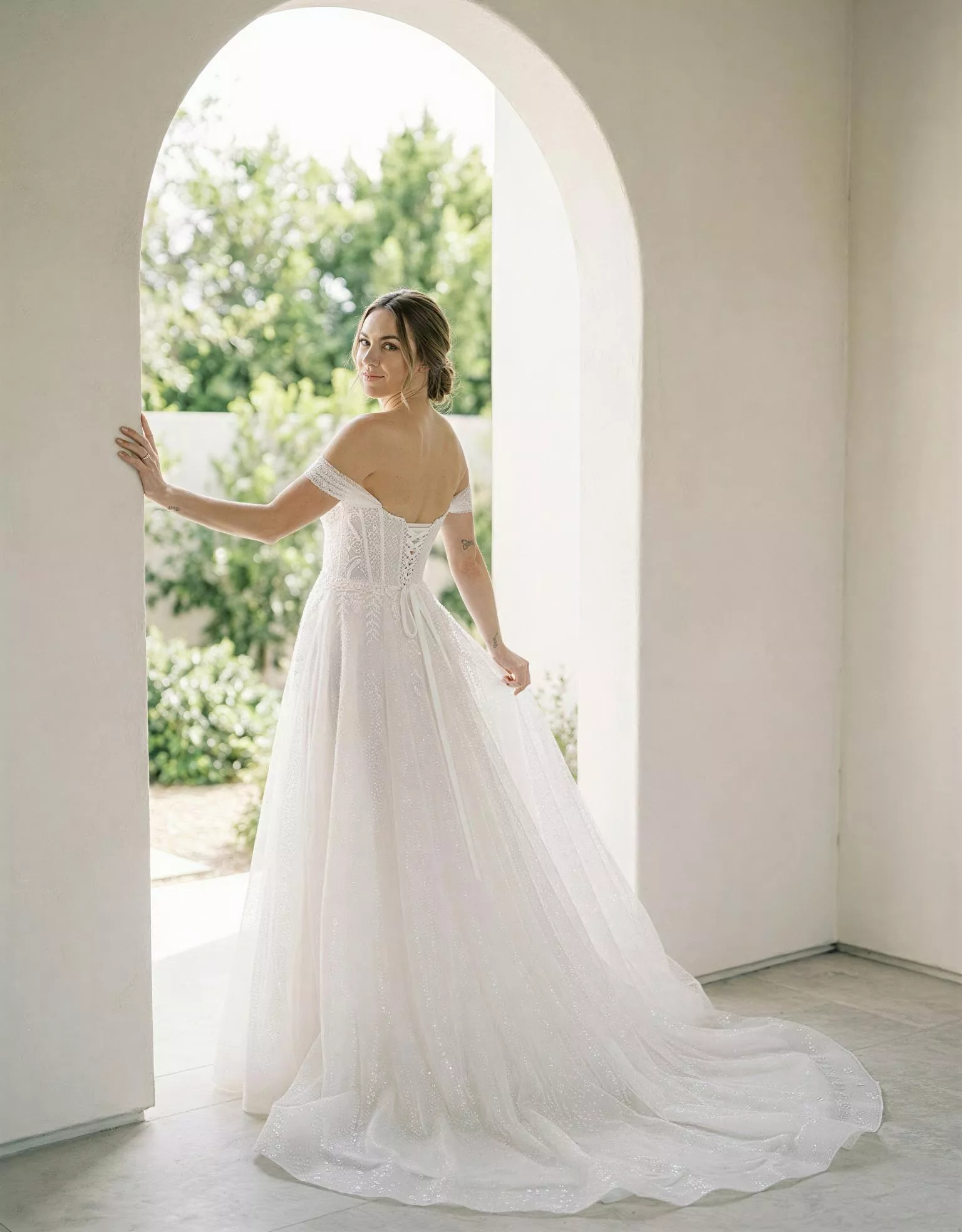 vestido-novia-deyman-ateliercouture-encaje-escoteenv-espaldacorsé-atelierdebodas