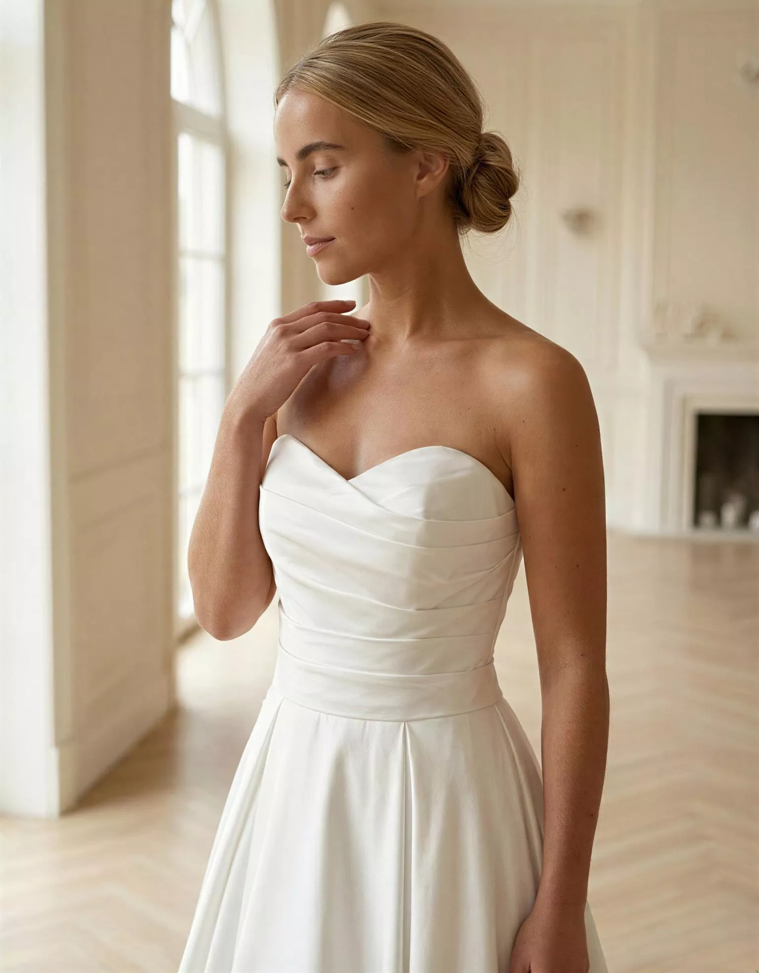 vestido-novia-lioriane-atelierromance-crepé-escotecorazón-espaldarecta-atelierdebodas