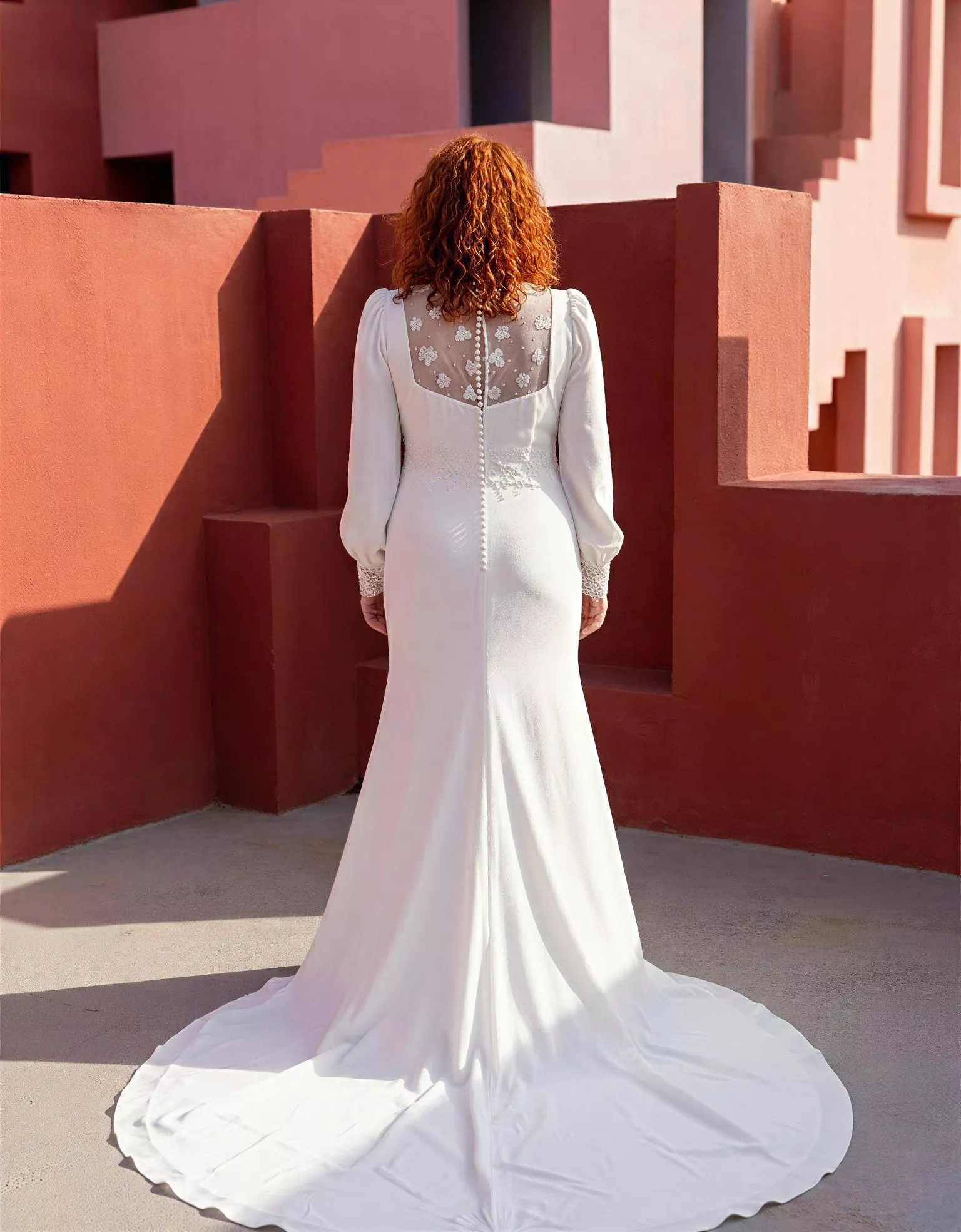 vestido-novia-ysmara-ateliermadonna-satén-escoterecto-espaldacerrada-atelierdebodas