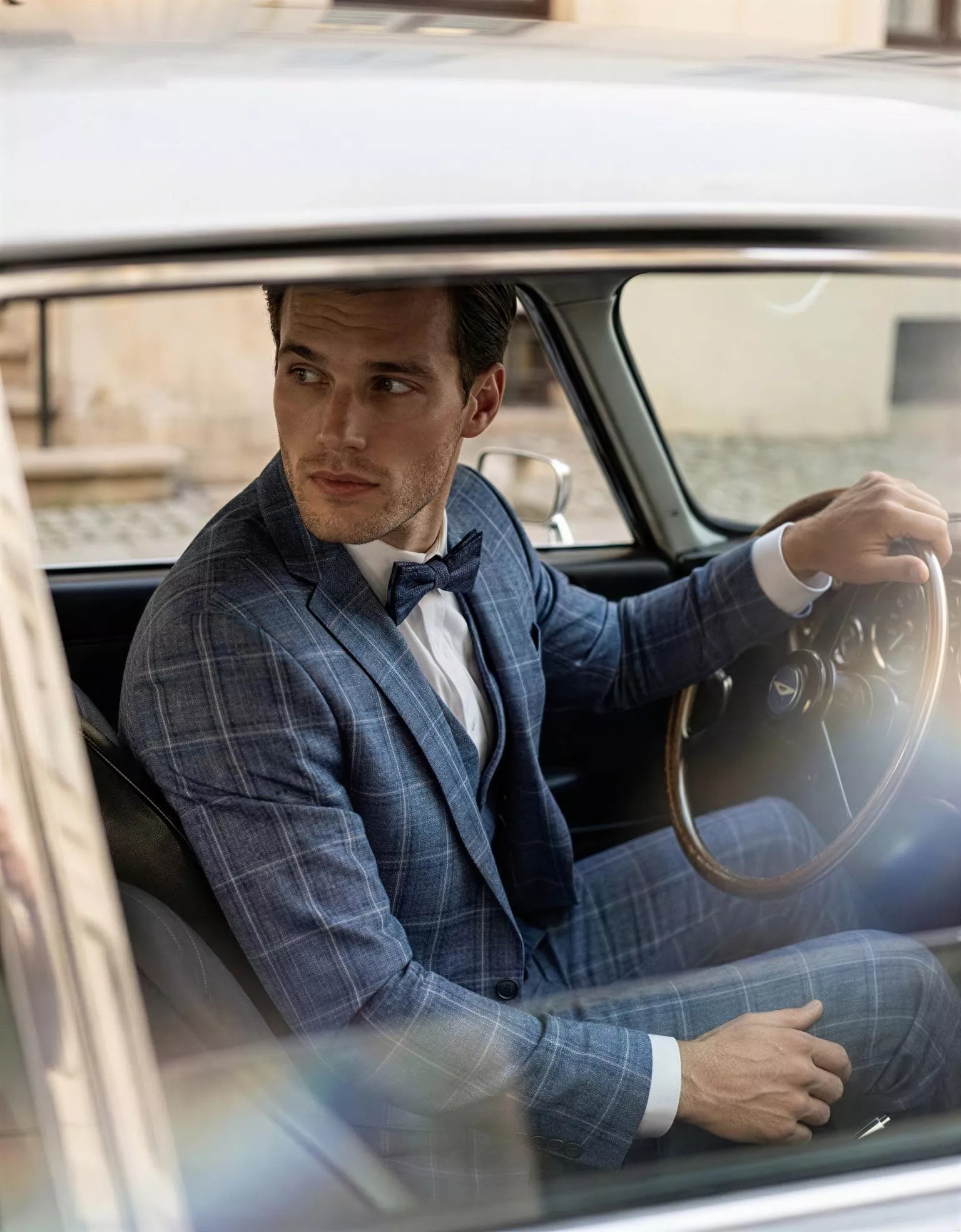 traje-novio-etienne-masculini-ediorial-atelierdebodas