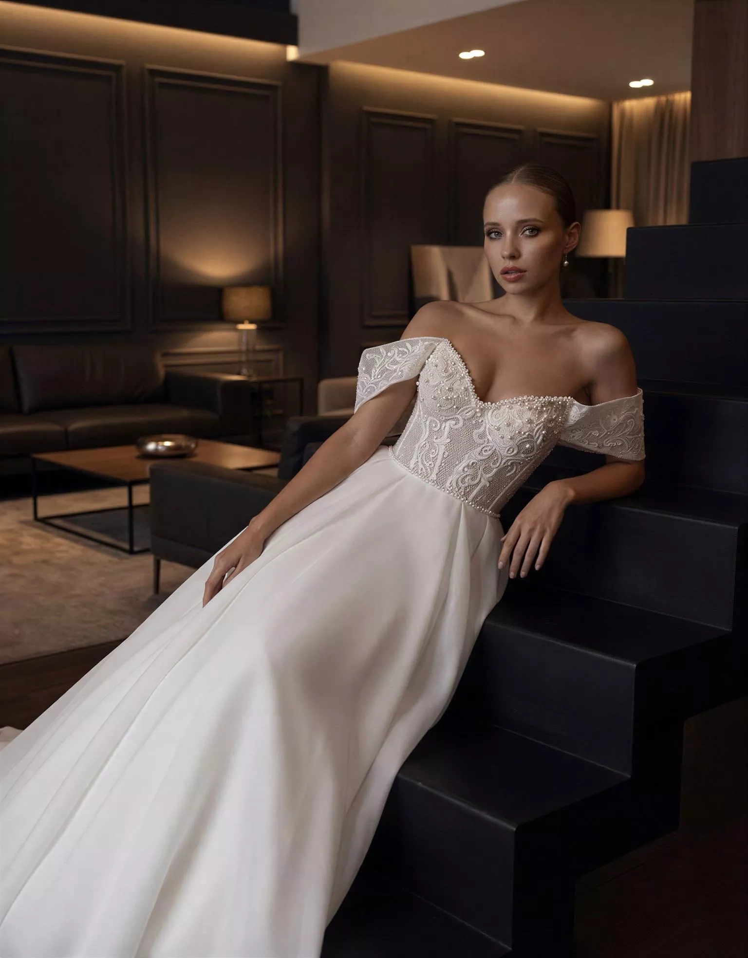 vestido-novia-bilbao-ateliercouture-gasa-escotecorazón-espaldacorsé-frente-atelierdebodas