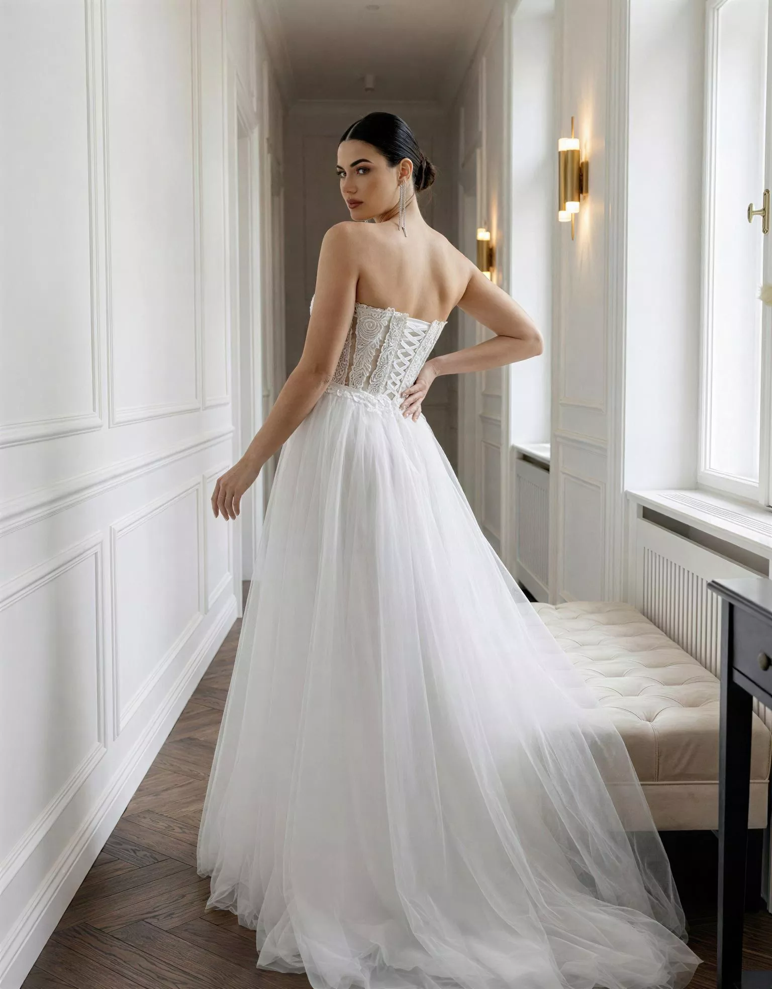 vestido-novia-cybill-atelieressential-gasa-escotecorazón-espaldacorsé-atelierdebodas